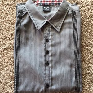 Men’s short sleeved casual button down